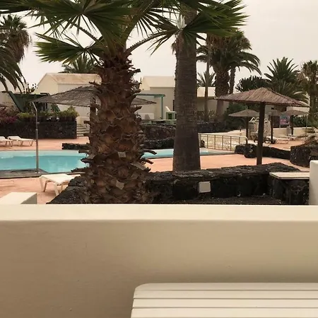 Διαμέρισμα Lanzarotemar,piscina,sol...paraiso.