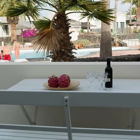 Lanzarotemar,piscina,sol...paraiso.